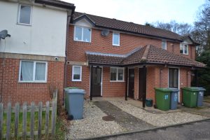 To Let - Mulberry Court