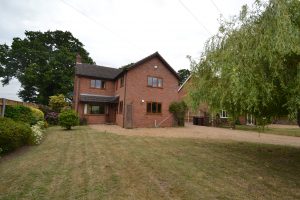 Detached house to Let in Poringland